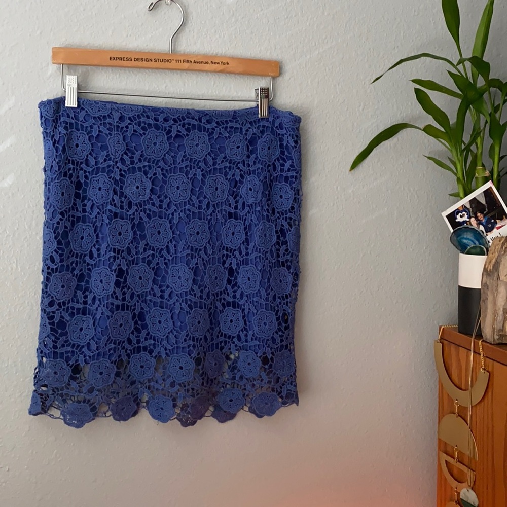 Vintage Blue lace skirt blue rain brand